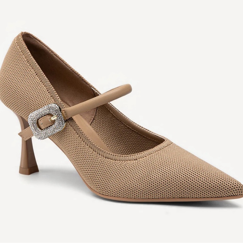 Gracelithe Shimmer Buckle Pumps